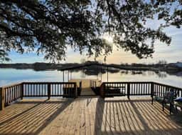 Fantastic Lake House with Huge Deck and Boat Dock - Image 2