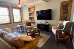The Arlington Apartment - Image 2