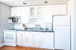 The Dallas Apartment - Image 2