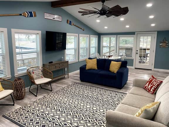 Fantastic Lake House with Huge Deck and Boat Dock - Image 5
