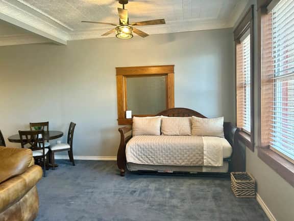 The Arlington Apartment - Image 4