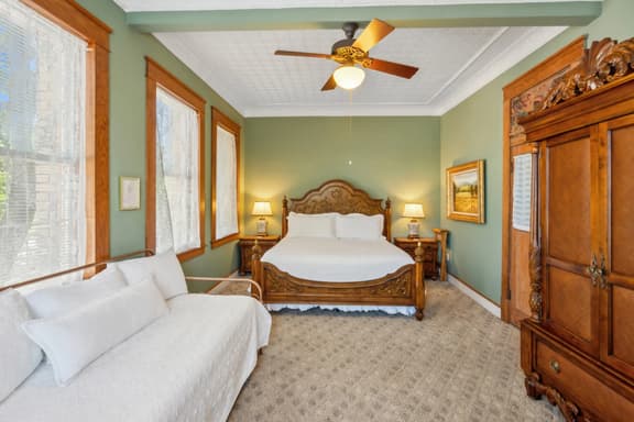 The Austin Room - Image 1